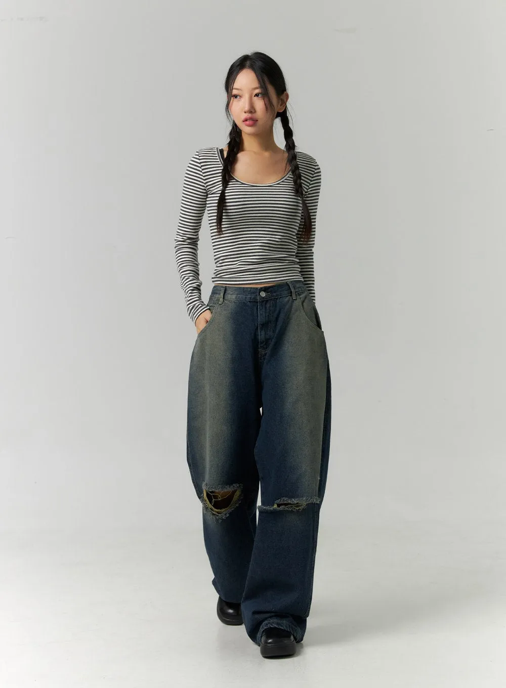 Destroyed Washed Wide Leg Jeans CN324