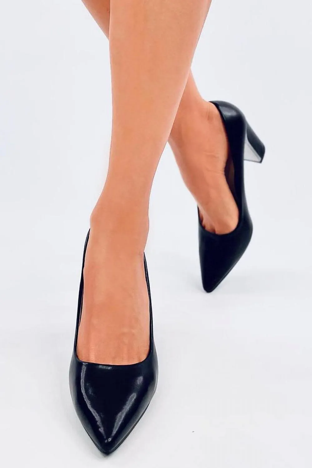 Elegant Sleek Timeless Block Heel Pumps